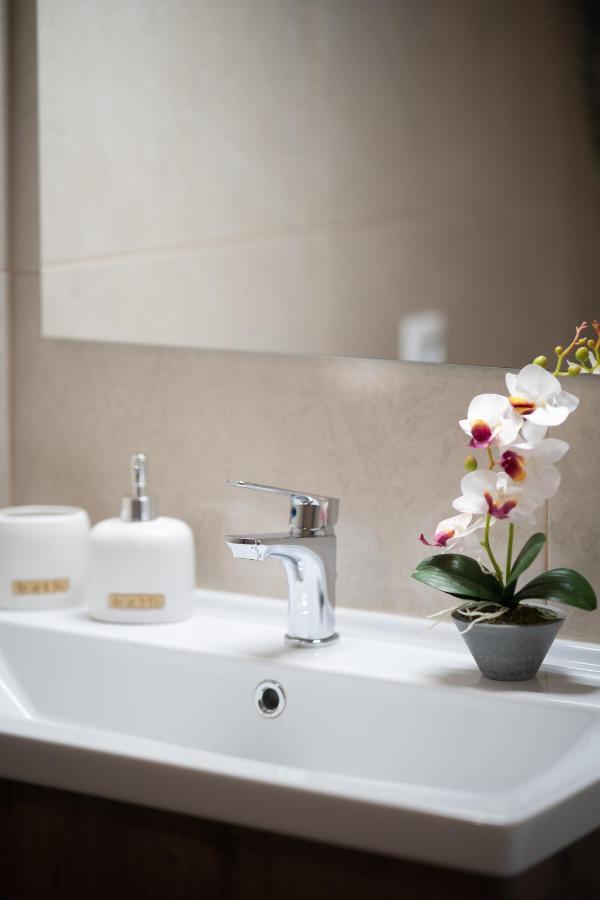 Athenian Dream Apartment-Spacious & Luxurious ภายนอก รูปภาพ
